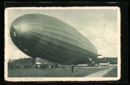 AK LZ 127 Graf Zeppelin Am Boden  - Dirigibili