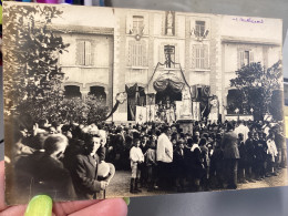 La Seyne-sur-Mer, Institution Sainte-Marie, 1900. Procession élève Dans La Cour Vierge. Photo Carte Rare - La Seyne-sur-Mer