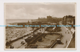 C017674 Broadstairs. The Promenade And Gardens. RP. 1937 - Monde