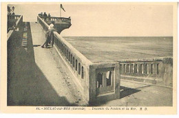 33  SOULAC SUR MER DESCENTE DU PONTON ET LA MER - Soulac-sur-Mer