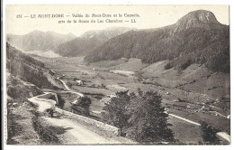 63 Le Mont Dore - Vallee Du Mont Dore Et Le Capucin Pris De La Route Du Lac Chambon - Le Mont Dore