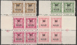 492 - Niue 1967 - Magnifica In Blocchi Da Quattro Con Dent. 11. N. 102/05a. Cat. € 340,00.MNH - Niue