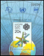 233 Hongrie (Hungary) MNH ** Bloc N° 170 SATELLITE - Année Mondiale De La Communication UIT - Hojas Bloque