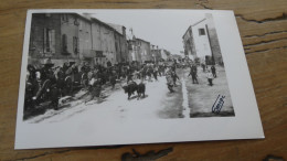 Photo GEORGE Arles , Fete Provencale,  Taureaux  ............ GEOR-37 - Autres & Non Classés