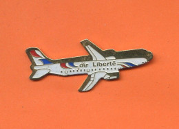 Rare Pins Aviation Avion Air Liberte Impression Decalée D482 - Aerei