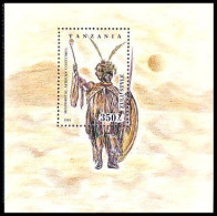 Tanzania African Traditional Costume Traditionnel Africain MNH ** Neuf SC ( A53 517a) - Tanzanie (1964-...)