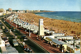 NÂ°38760 Z -cpsm Les Sables D'Olonnes -la Plage- - Sables D'Olonne