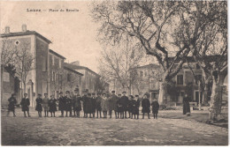 FR11 LAURE - Place Du Revelin - Animée - Belle - Other & Unclassified