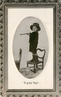 1er AVRIL - A GOOD HAUL - TRAVEL IN 1909 - THE SHENLEY REAL PHOTO - BOY WITH A FISH - - 1 De April (pescado De Abril)