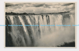 C018562 Victoria Falls. The Main Fall. The Newman Art Publishing. RP - Monde