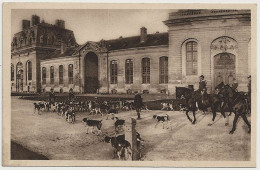 60 - B30317CPA - CHANTILLY - Chasse A Cour, La Rentree Au Chenil - Parfait état - OISE - Chantilly