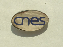 Pin's CNES - LOGO - Espace