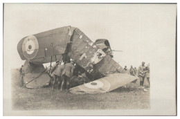 V6421/ Abgeschossenes Flugzeug 1. Weltkrieg Foto AK Ca.1915 - Autres & Non Classés