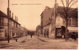 Arcueil - La Croix D' Arcueil Et Rue Berthollet - Tabac - Animation - Arcueil