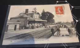 Carte  Postale   N22  LA FERTE-BERNARD  Intérieur De La Gare - La Ferte Bernard