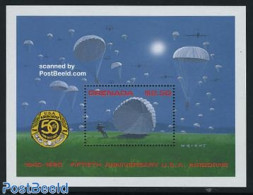 Grenada 1990 Parachute Troops S/s, Mint NH, History - Sport - World War II - Parachuting - Guerre Mondiale (Seconde)