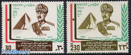 Egypt (Republic) 1981 Anwar Sadat 2v, Mint NH, History - Nobel Prize Winners - Politicians - Unused Stamps