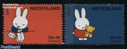 Netherlands 2005 Miffy 2v, Perf. 14.25:13 (from Prestige Booklet), Mint NH, Art - Children's Books Illustrations - Dic.. - Unused Stamps