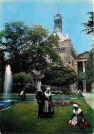 31 - Toulouse - Le Donjon Du Capitole Et Les Jardins - Fleurs - Folklore - CPM - Voir Scans Recto-Verso - Toulouse