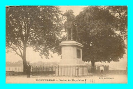 A895 / 289 77 - MONTEREAU Statue De Napoléon - Montereau