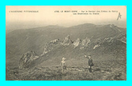 A893 / 521 63 - LE MONT DORE Sur Le Sentier Des Cretes Du Sancy Cheminées Du Diable - Le Mont Dore