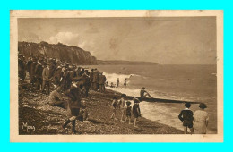 A900 / 555 76 - DIEPPE Sur La Plage - Dieppe