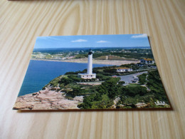 Biarritz (64).Le Phare Et La Plage De La Chambre D'Amour (Anglet). - Biarritz