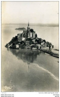 CPSM 50   LE MONT ST MICHEL  A MAREE HAUTE  PARFAIT ETAT - Le Mont Saint Michel