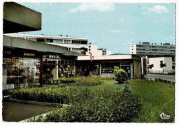 Ris-Orangis - Résidence De La Ferme Du Temple " Architecte : M. Messer " (commerces, Tabac, Boulangerie-Patisserie) 1971 - Ris Orangis