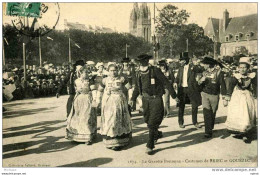 COSTUMES DE BRIEC ET GOUEZEC  LA GAVOTTE - Autres & Non Classés