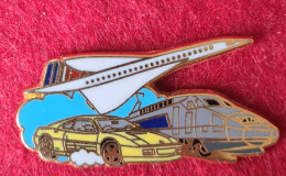 SUPER PIN'S BALLARD, LE SUPERBE PIN'S Doré à L'OR FIN :TGV GRIS, FERRARI JAUNE, CONCORDE Signé BALLARD  4X2cm - TGV