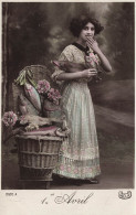 P9-  FANTAISIES 1er Avril -femme  AVEC DES POISSONS - HECLA - April Fool's Day