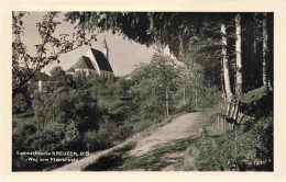 73981355 Kreuzen_Bad_Oberoesterreich_AT Weg Zum Pfarrerwald Kirche - Andere & Zonder Classificatie