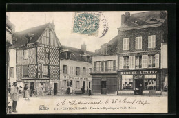 CPA Chateau-Renard, Place De La Republique Et Vieille Maison  - Other & Unclassified