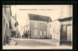 CPA Ferrières-en-Gatinais, La Place Du Martroi  - Other & Unclassified