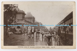 C023004 Interior View Of Railway Station. Rawal Pindi. D. C. Mehra. And Co. No. - Monde