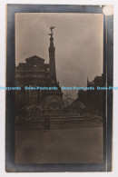 C023037 City Square. View Of The Monument And The Clock - Monde