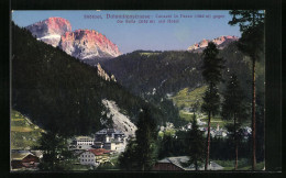 Cartolina Canazei In Fassa, Panorama Gegen Die Sella Mit Hotel, Dolomitenstrasse  - Autres & Non Classés