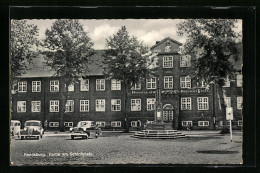 AK Rendsburg, Schlossplatz Mit Hospital Zum Heiligen Geist  - Rendsburg