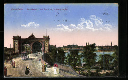 AK Mannheim, Strassenbahn Auf Der Rheinbrücke, Blick Auf Ludwigshafen  - Tramways