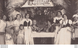 ORAN  LE 30/5/1932 - ALGERIE - PHOTO J. LITOU - KERMESSE DU CERCLE DON BOSCO -  STAND LA ROSERAIE - 2 SCANS - Lieux