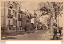 L7- PORT SAID  - LA RUE KITCHNER  -  ( 2 SCANS ) - Port Said