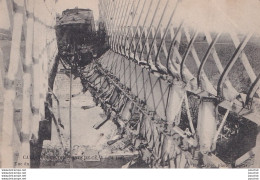 L4-49) CATASTROPHE DES PONTS DE CE  - 4 AOUT 1907 - VUE DU PONT ROMPU  - TRAIN -  WAGON - ( 2 SCANS ) - Les Ponts De Ce