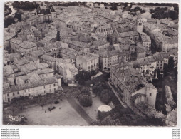 L4-07) AUBENAS (ARDECHE) VUE GENERALE AERIENNE - AU 1 Er PLAN LE CHAMP DE MARS - EN 1960 -( 2 SCANS ) - Aubenas