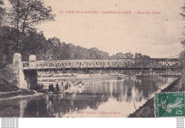 L1-82) VALENCE D ' AGEN (TARN ET GARONNE)  BASSIN DU CANAL - ANIMEE - HABITANTS - LAVEUSES - LAVANDIERES -  EN 1908 - Valence