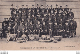 L15- MUSIQUE DE LA FLOTTE - CARTE OFFICIELLE  - MARINE  - MARINS - EDITION CALLONGUE  - ( 2 SCANS ) - Regiments