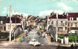 COUDEKERQUE BRANCHE Pont Saint Georges  Edition TOP N° 595   Renault 4 Cv Belle Animation - Coudekerque Branche