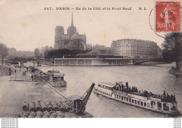 L18-75) PARIS (1°) ILE DE LA CITE ET LE PONT NEUF - BATEAU MOUCHE - EN 1917 - Arrondissement: 01