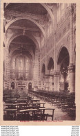 L22-62) BETHUNE - INTERIEUR DE L'EGLISE SAINT VAAST - EN 1935 - ( 2 SCANS ) - Bethune