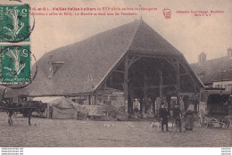 L13-91) ARPAJON - VIEILLES HALLES A PILIERS - ANIMEE - HABITANTS - EN 1909 - Arpajon